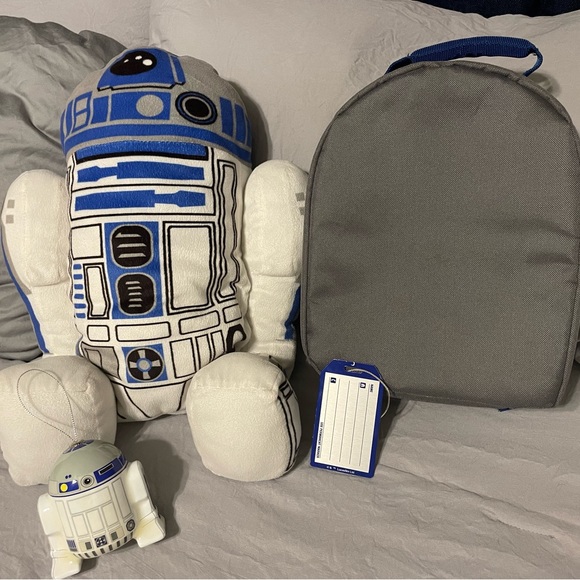 Star Wars R2D2 Bundle - Pillow, Ornament, Luggage Tag, Lunch Box - Picture 2 of 3